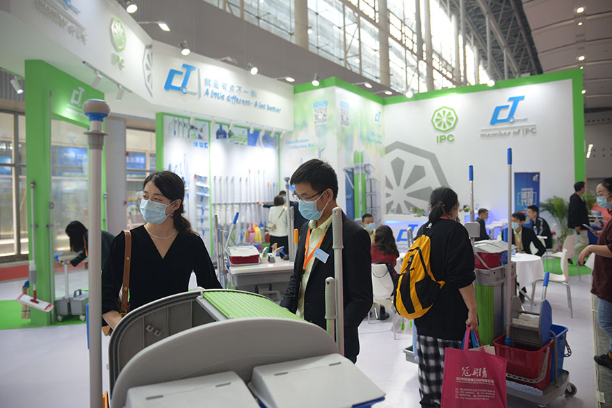 【花絮】第二十八屆廣州酒店用品展覽會(huì)正式開幕,施達(dá)清潔設(shè)備閃亮登場(chǎng)