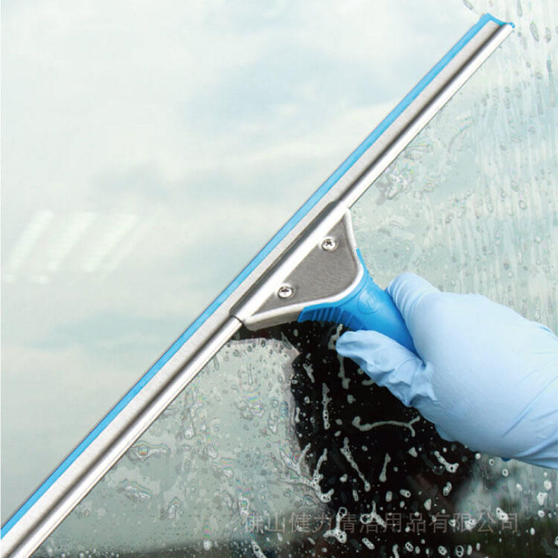 如何使用玻璃刮？4步流程教會(huì)您快速入門！